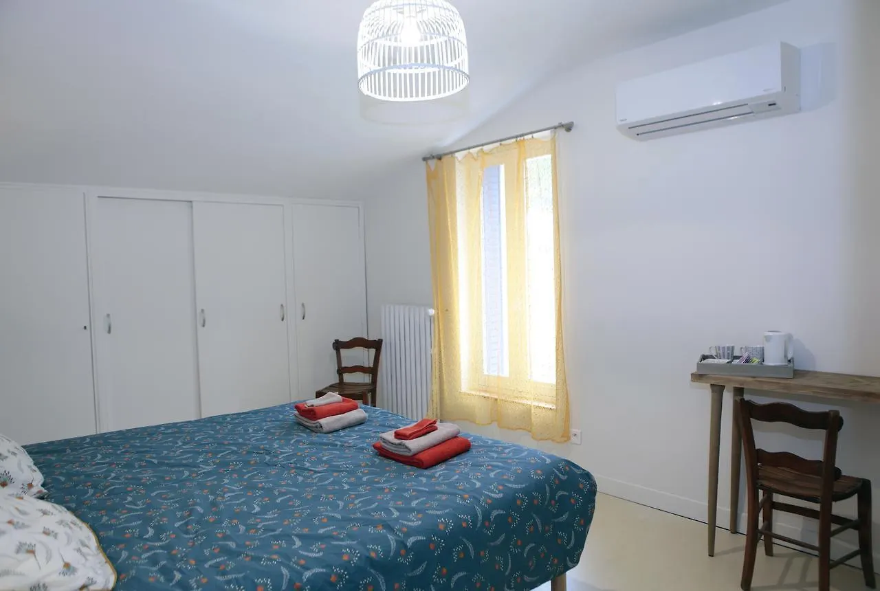 Le Saule Reveur Bed & Breakfast Die France